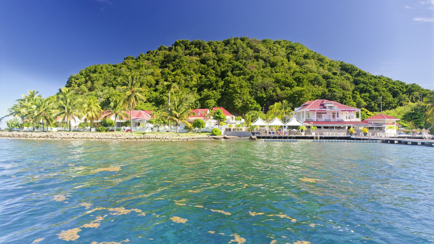 navegando en Les Saintes navegando hacia Terre-de-Haut