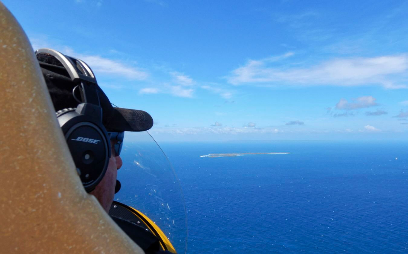 nuestra llegada a petite-terre Nuestra llegada a la isla Petite Terre