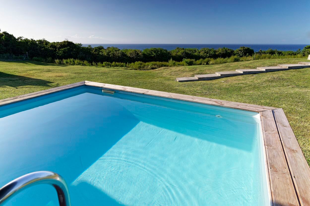 villa con piscina serenidad vista de la piscina