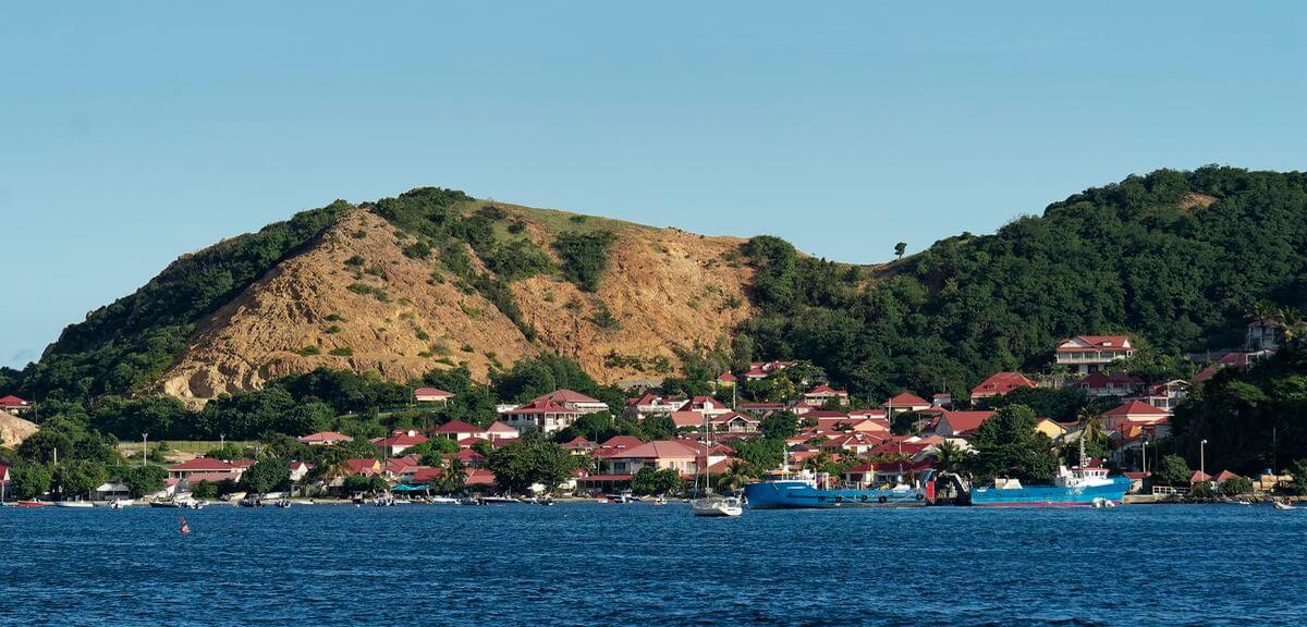 Regresando a casa desde Terre-de-Bas Terre-de-Bas en el barco