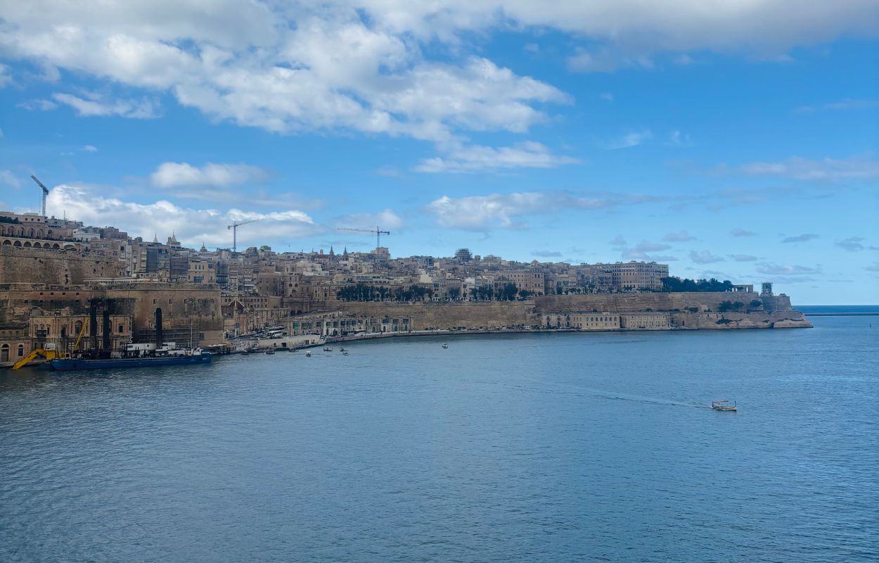 vista de La Valeta desde Senglea entre La Valeta y las Tres Ciudades