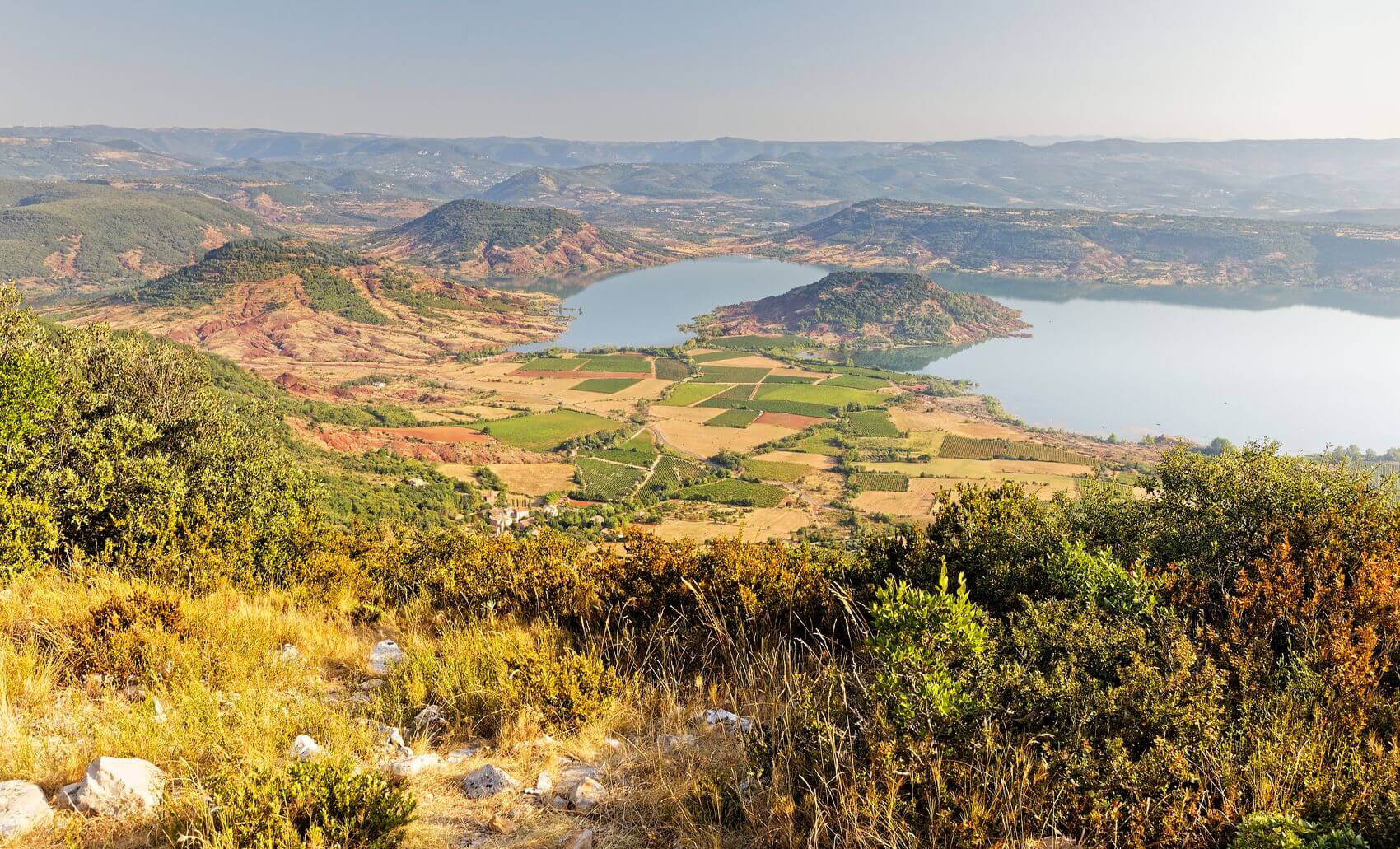Mont Liausson: Blick auf den Lac du Salagou Blick vom Mont Liausson auf den Lac du Salagou