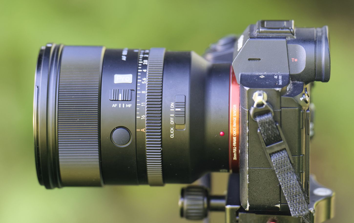 el Viltrox 85 mm Viltrox AF 85 mm f/1.4 Pro FE