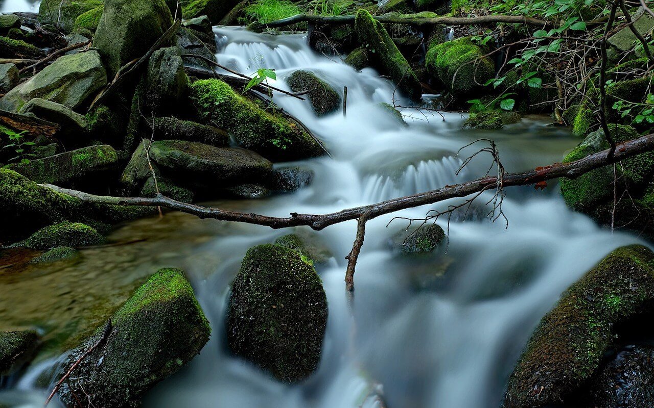 consejos para fotografiar cascadas fotografía de cascada con larga exposición